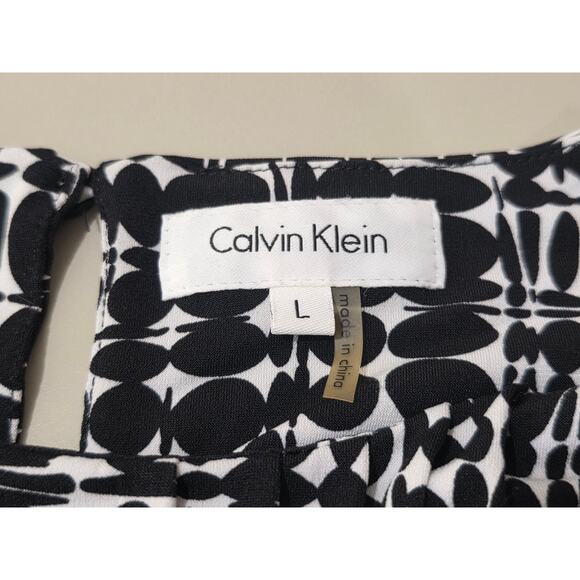 Calvin Klein black white abstract design sleeveless blouse - large - Picture 3 of 6